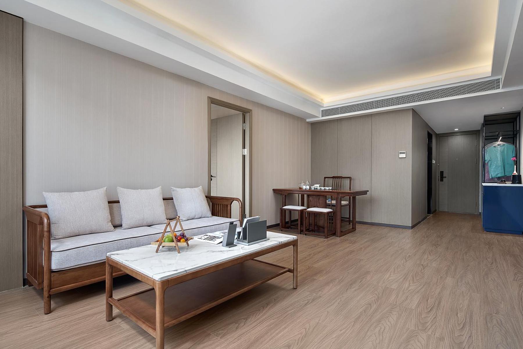 Mehood Lestie International Hotel Linhexi Guangzhou East Railway Branch - Free Shuttle Bus To Canton Fair Complex During Canton Fair Period & Free Afternoon Tea & Free Midnight Snack & Free Vpn Internet Access 外观 照片